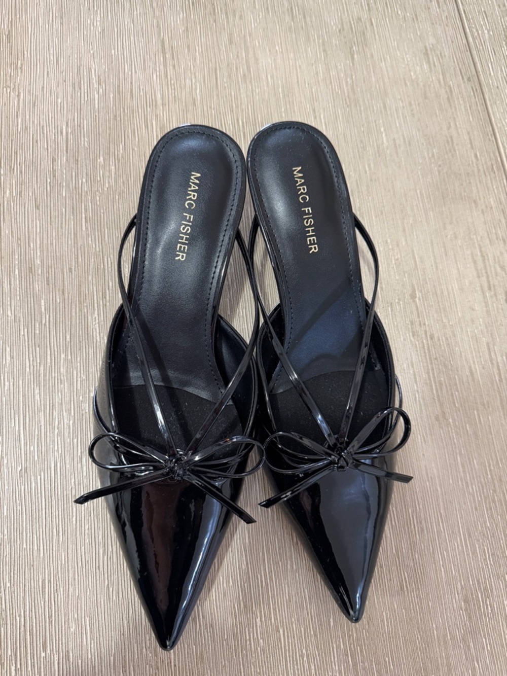 Marc Fisher Flavian bow pointed toe black patent mules slides kitten heels 8.5